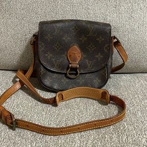 Louis Vuitton, Saint cloud I think p.m. size
